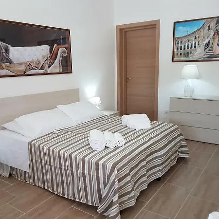 Ornella Πανσιόν Leverano